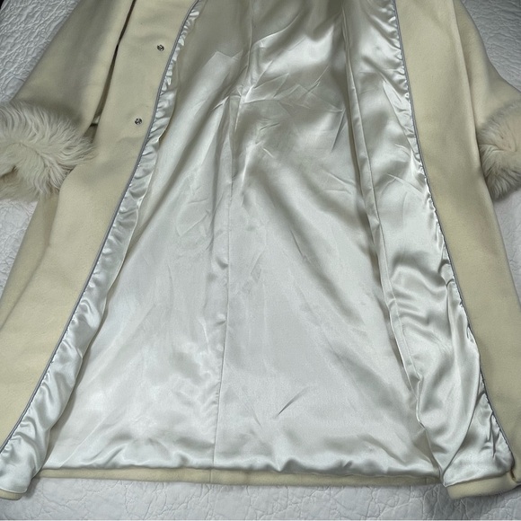 🔥Mackage Wool Cashmere Blend Cream Coat Fur Trim Luxe Winter Overcoat Size M - Picture 11 of 16